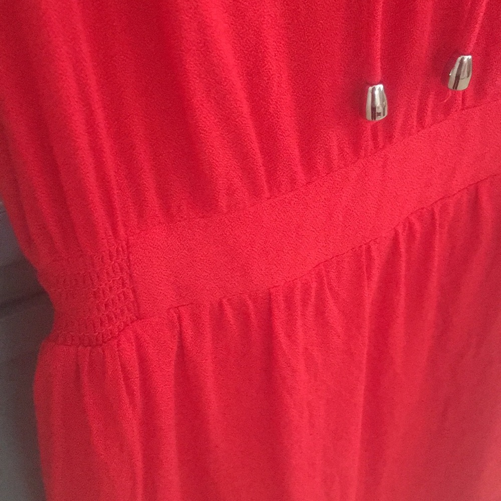 BRIGHT RED DRESS - Picture 3 of 4